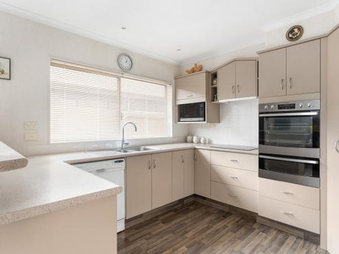 25 Crichton Terrace, Mount Maunganui