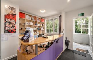 Hair Therapy Wigs Ltd – Medical Wig Salon