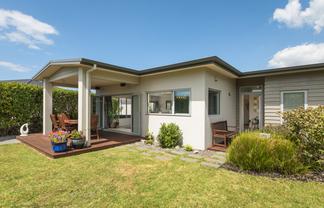 21 Browns Drive, Waihi Beach