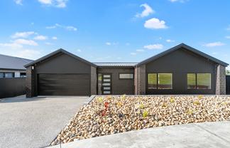 6 Ian Hopper Way, Pauanui