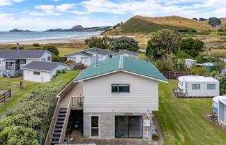 44B Mataikona Road, Whakataki