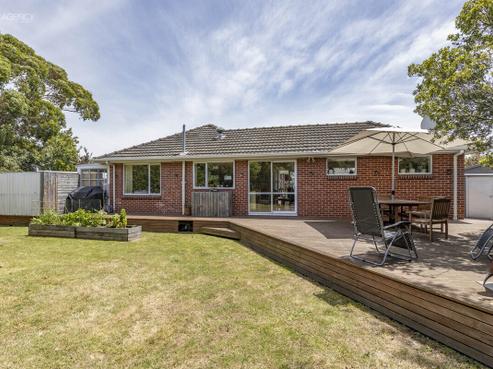 52 Gould Crescent, Woolston