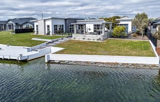 21 Torbay Avenue, Huntingdon