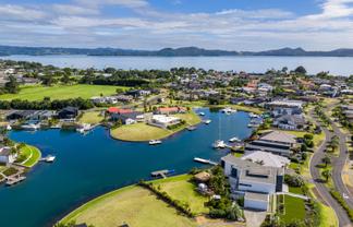 23 Stace Hopper Drive, One Tree Point