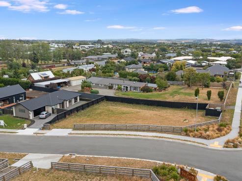 2 Foster Place, Amberley