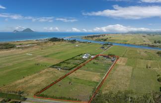 95B Thornton Beach Road, Thornton