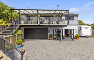 6 Turangitukua Terrace, Whareroa