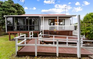2/4 Campbell Place, Papakura