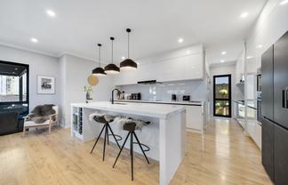 120 Mcquoids Road, Flat Bush
