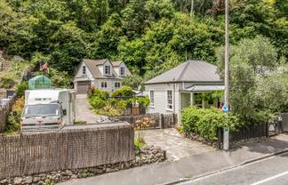 125 Shakespeare Road, Napier Hill