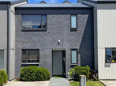 13/170 Fraser Avenue, Johnsonville