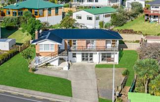 4 Bankart Street, Raglan
