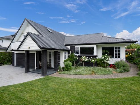 71 Carlyle Street, Leamington