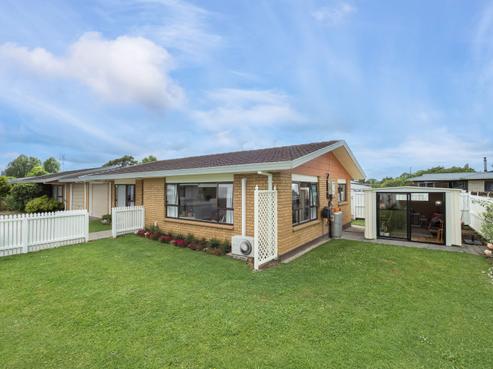 8 Conrad Place, Leamington
