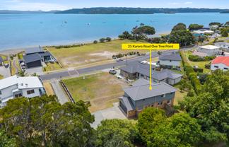 25 Karoro Road, One Tree Point