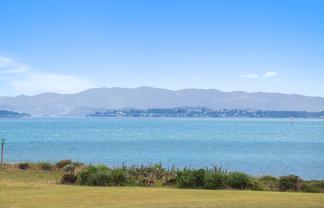 25 Karoro Road, One Tree Point