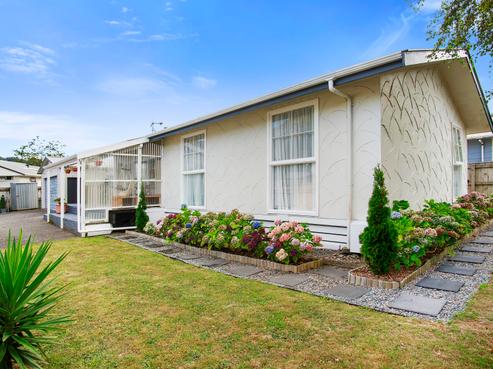 2 Orewa Grove, Wainuiomata