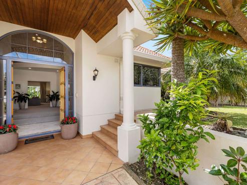 5 Kahala Place, West Harbour