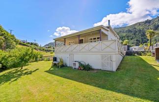 95a Waikawa Road, Picton