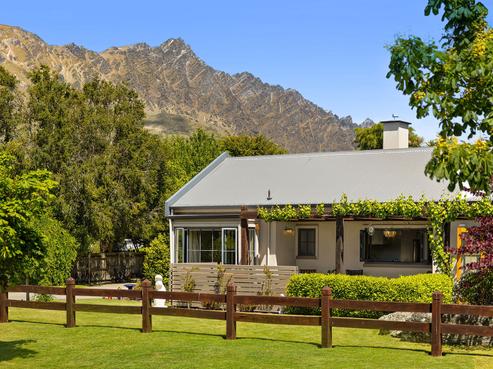 15 Wellswood Way, Lower Shotover