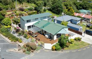 8 Boscobel Lane, Tawa