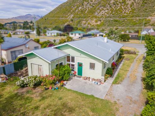 64 Bledisloe Street, Kurow