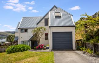 8b Pelorous Street, Paparangi