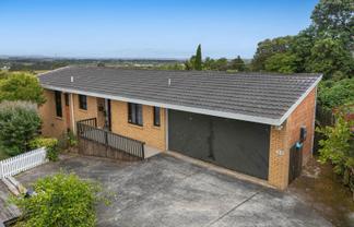 2/1 Captain Street, Helensville