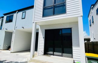 180/C Clevedon Road, Papakura