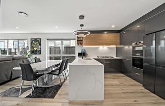 8 Sager Midgley Road, Hobsonville