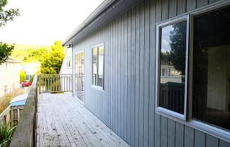 26A Redwood Avenue, Tawa