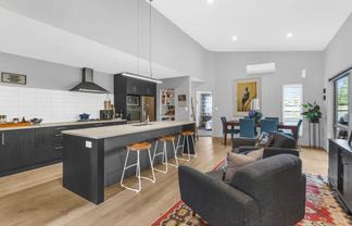 313 Main Road, Tairua