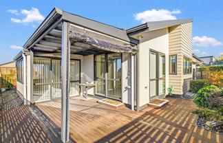 18/2 Caversham Road, Springvale