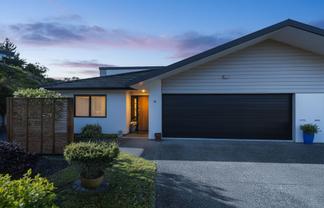 18/2 Caversham Road, Springvale
