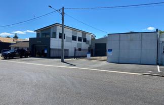 Fenton Park Showroom/Workshop