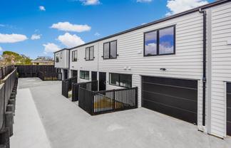 10C Tinkler Place, Favona
