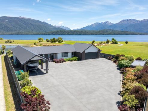 21 Red Deer Place, Te Anau