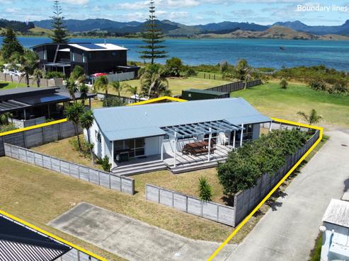 117 Kelly Jade Avenue, Matarangi