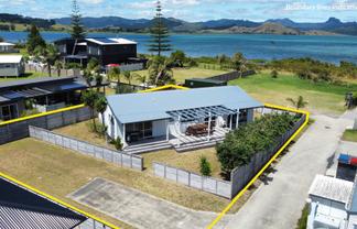 117 Kelly Jade Avenue, Matarangi