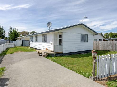 12A Carlson Street, Dannevirke