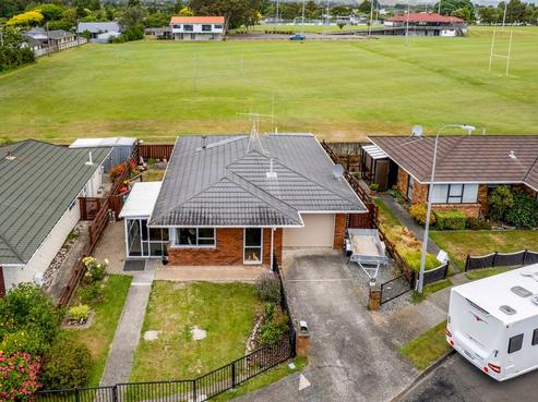 8B Alexander Place, Otaki