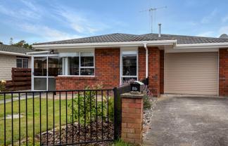 8B Alexander Place, OTAKI