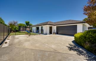 39a Merton Crescent, Pirimai