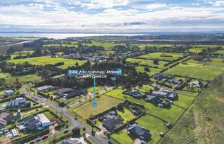 129 McRobbie Road, Kingseat