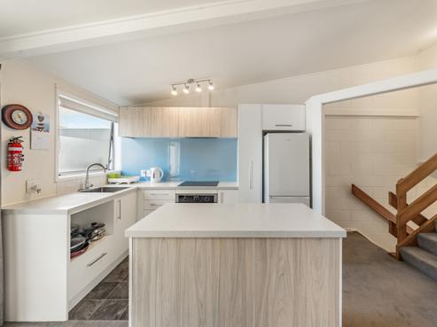 4/23 Collins Avenue, Tawa
