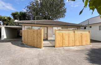 2/21 Cleek Road, Mangere East