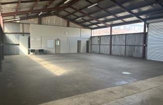 Tidy high-stud warehouse with small office