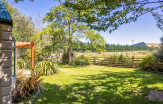 255 Inglis Road, Okuku