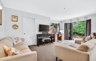 2 Antrim Place, Rangatira Park