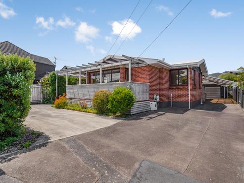 1A Colin Grove, Central Hutt